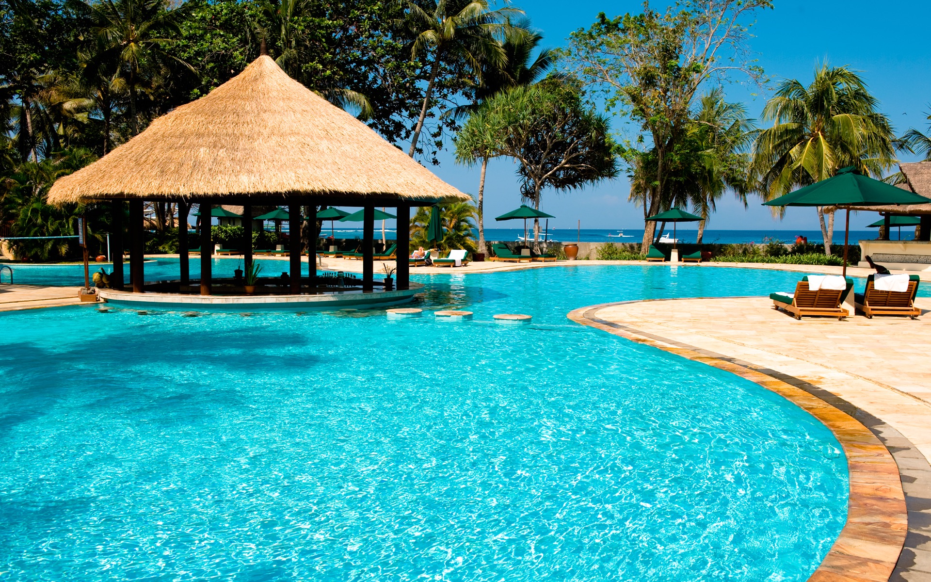 Infinity pool overlooking the sea